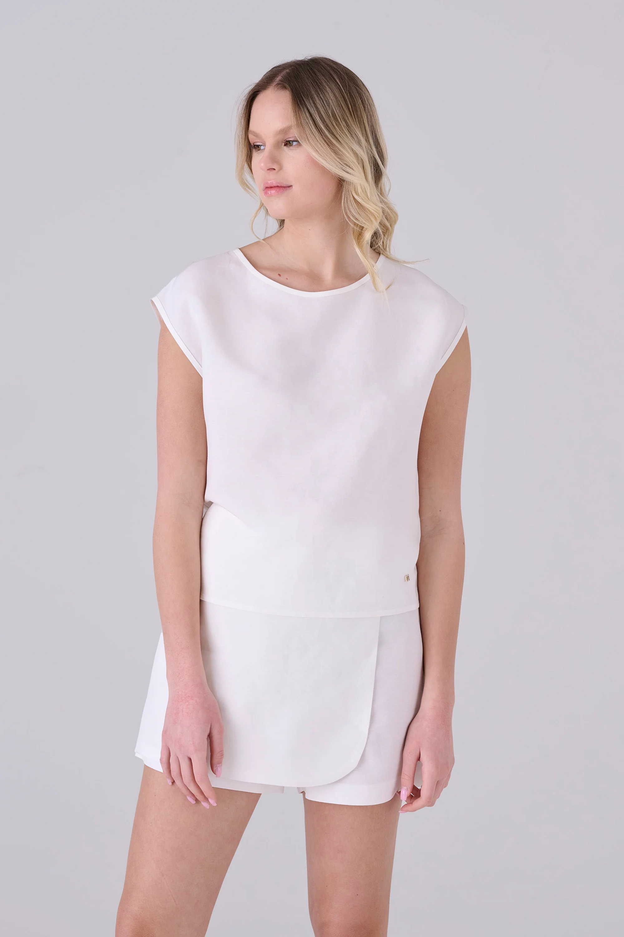 Blusa basic lino - BLUSA LEROYX - Image 5
