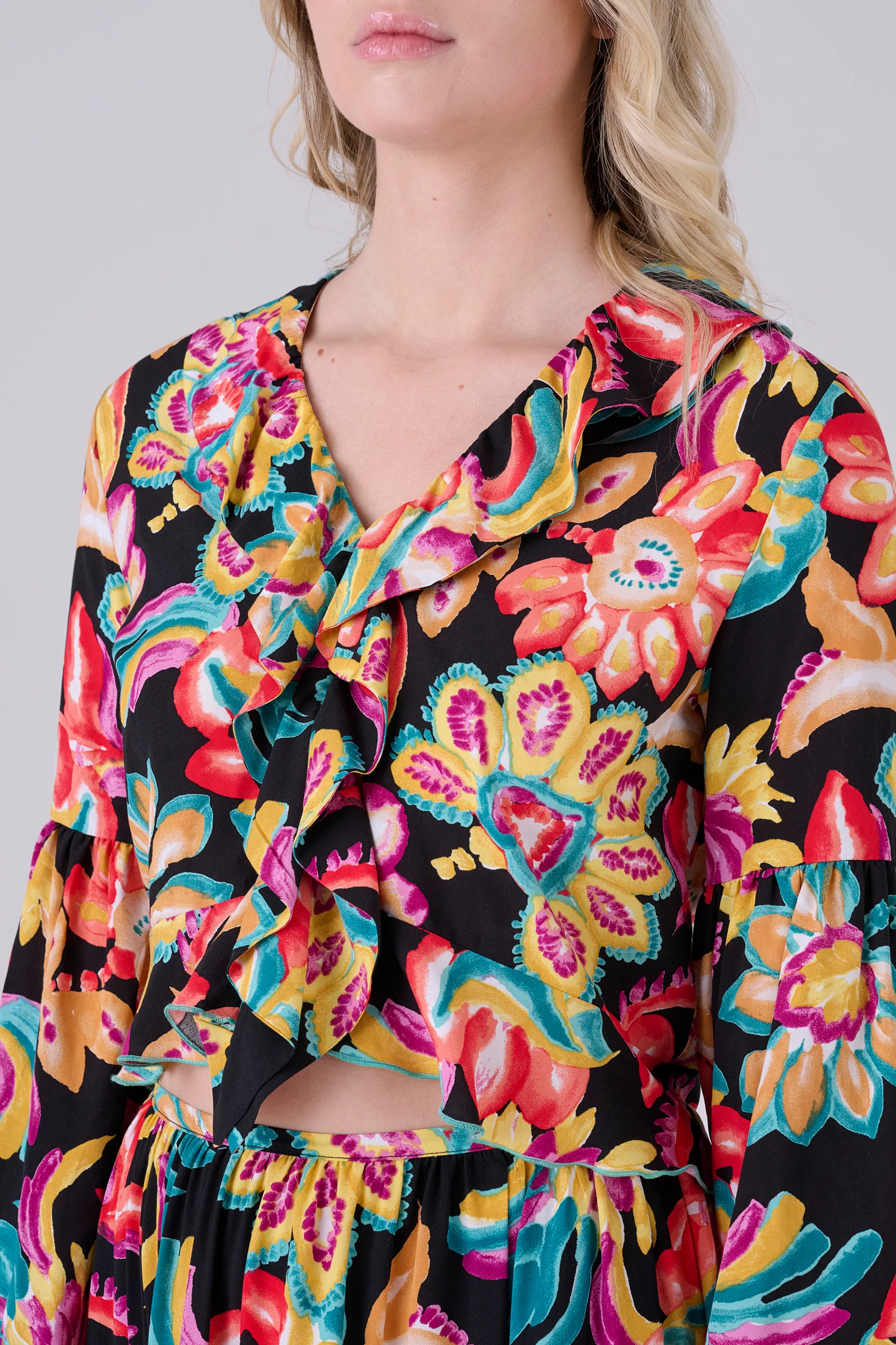 Blusa crop floreale - Blusa OLIVANAX - Image 3
