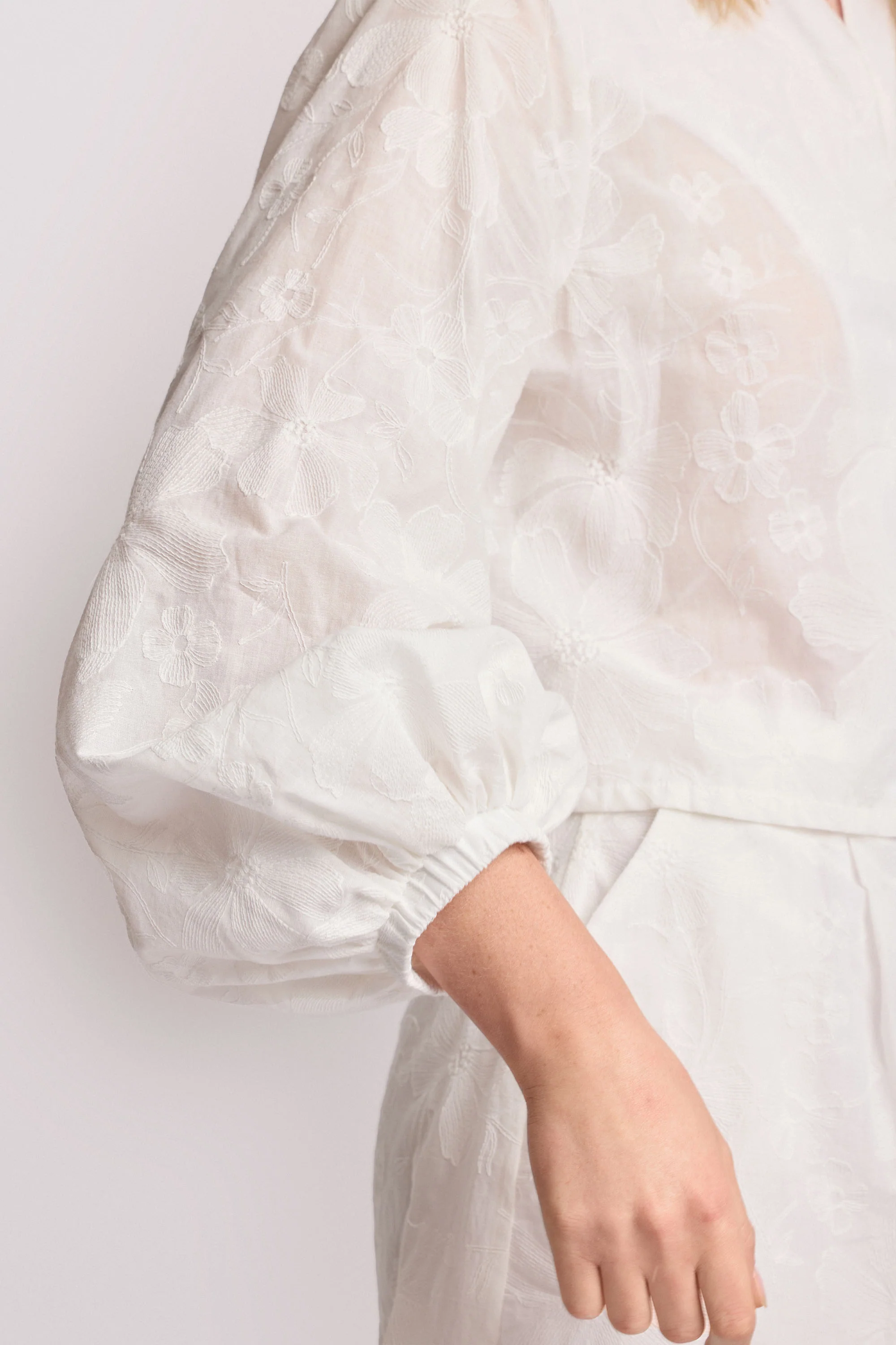 Blusa ricamata in puro cotone - BLUSA NORGE - Image 4