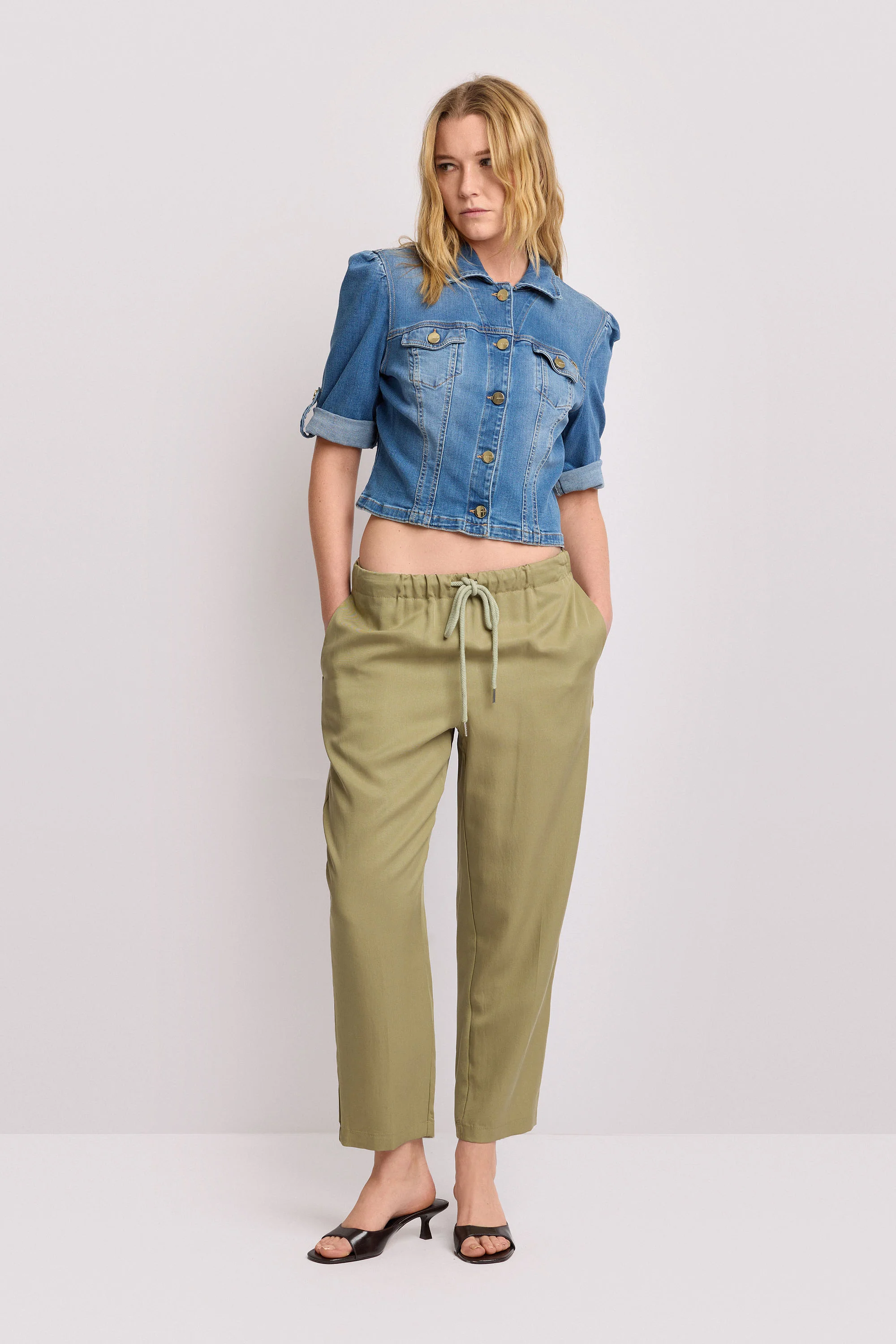 Giubbino in denim taglio cropped - Giubbotto Denim BAKARI - Image 2