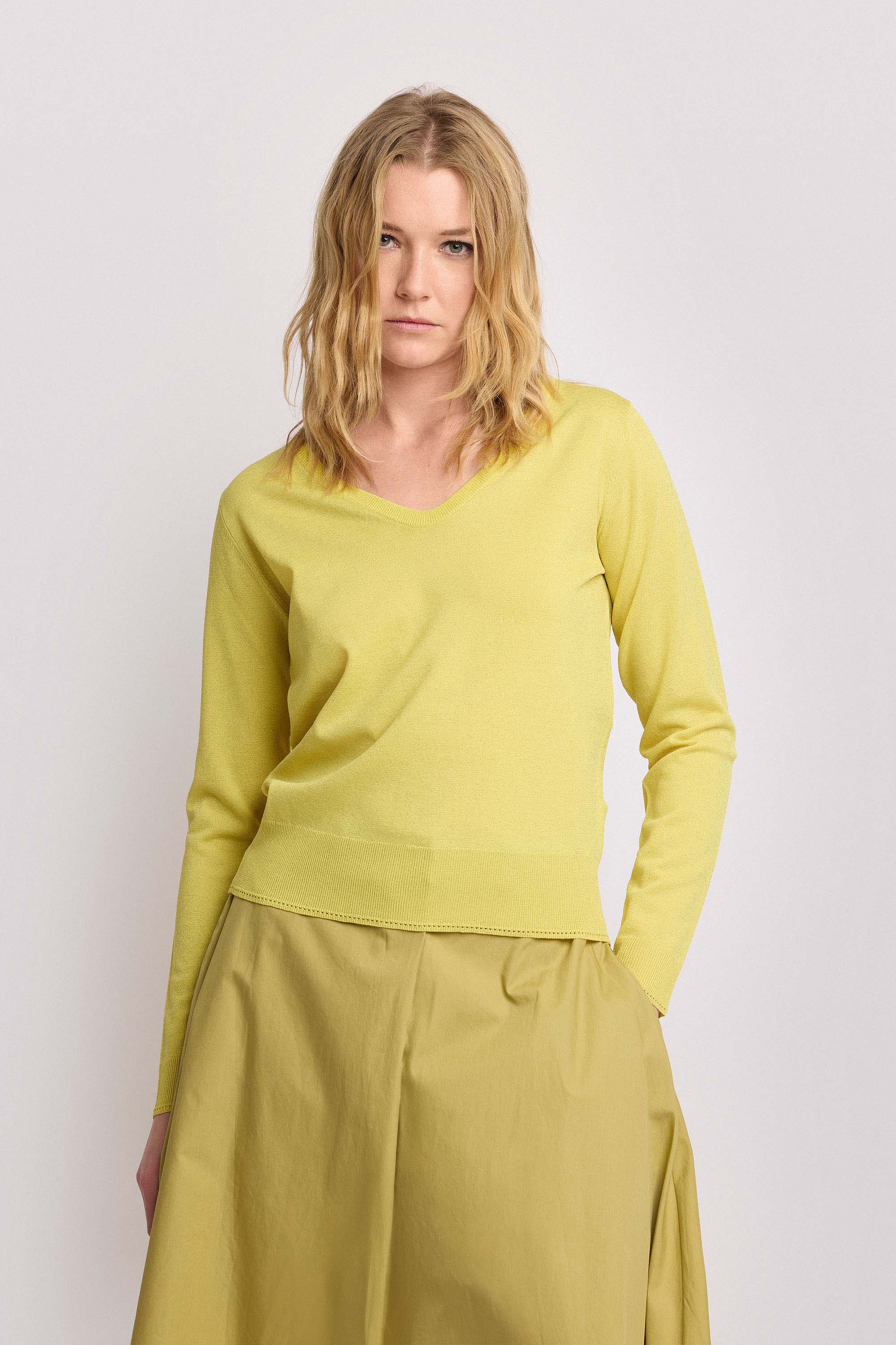Maglia minimal con scollo a V - MAGLIA M/L NARCISTE