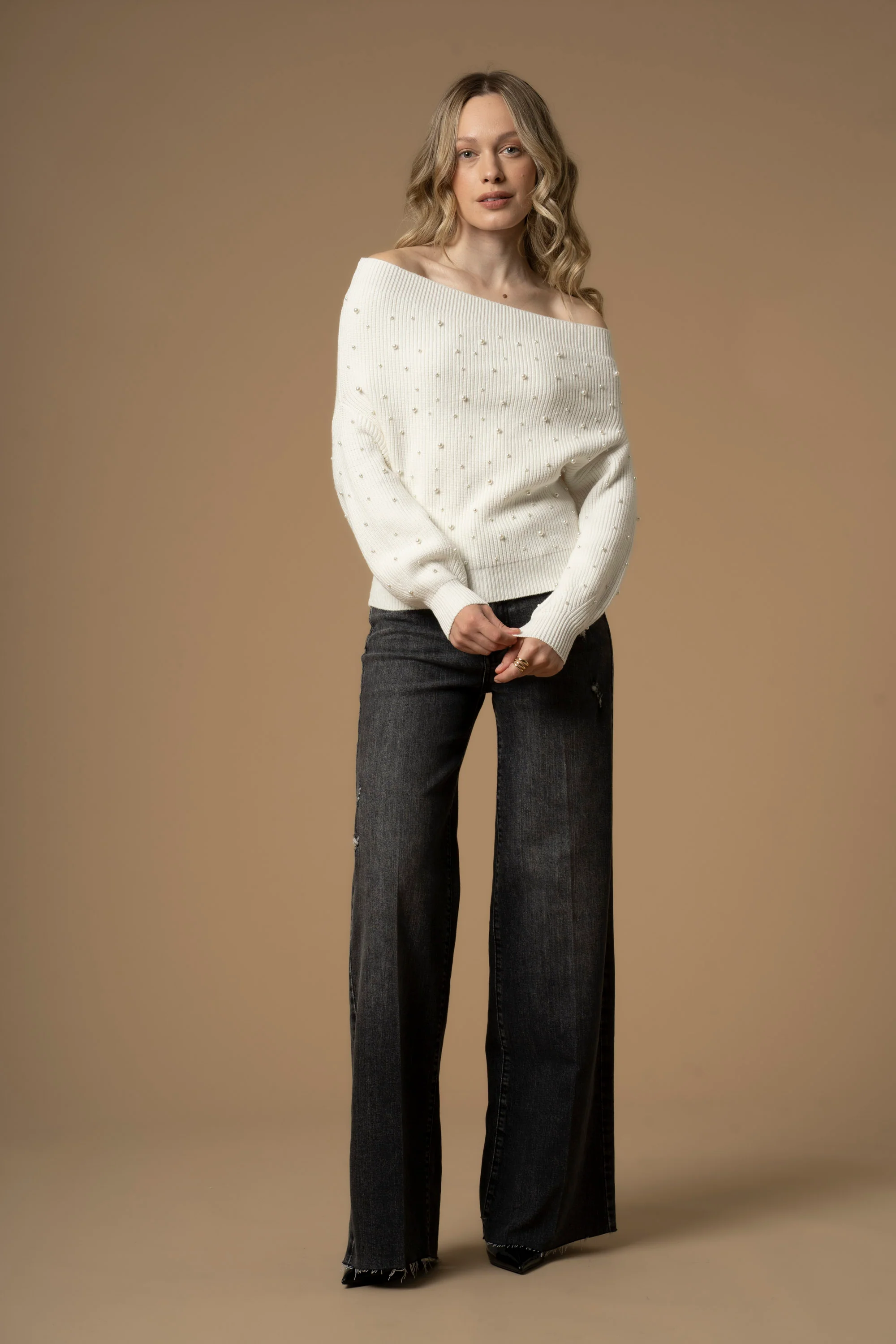 Maglia con scollo bardot e perle - Maglia M/L Marivel - Image 2