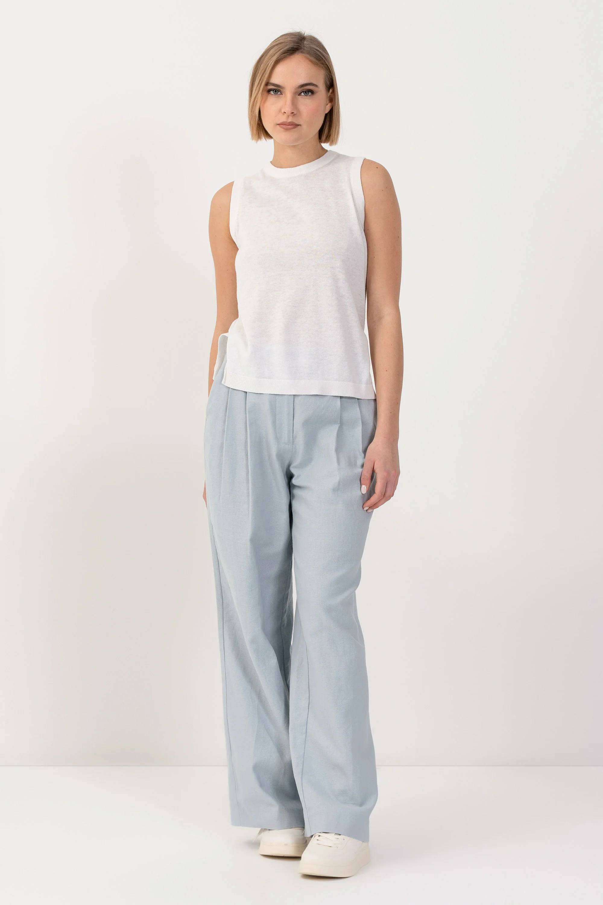 Maglia stile minimal con spacchetti - MAGLIA S/M KANLUX - Image 2
