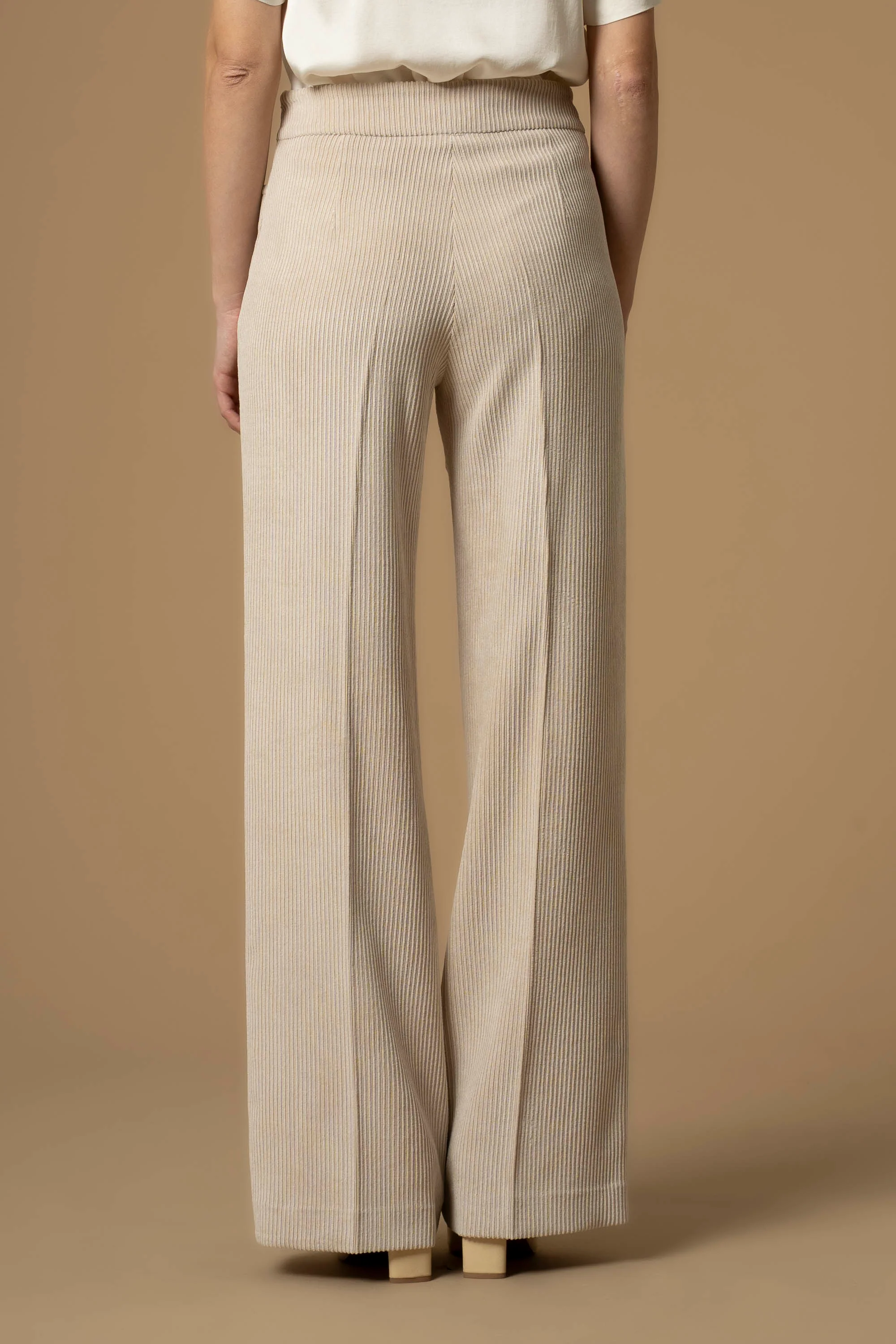 Pantaloni a coste con dettagli oro - Pantaloni Con Applicazione Ansyell - Image 4