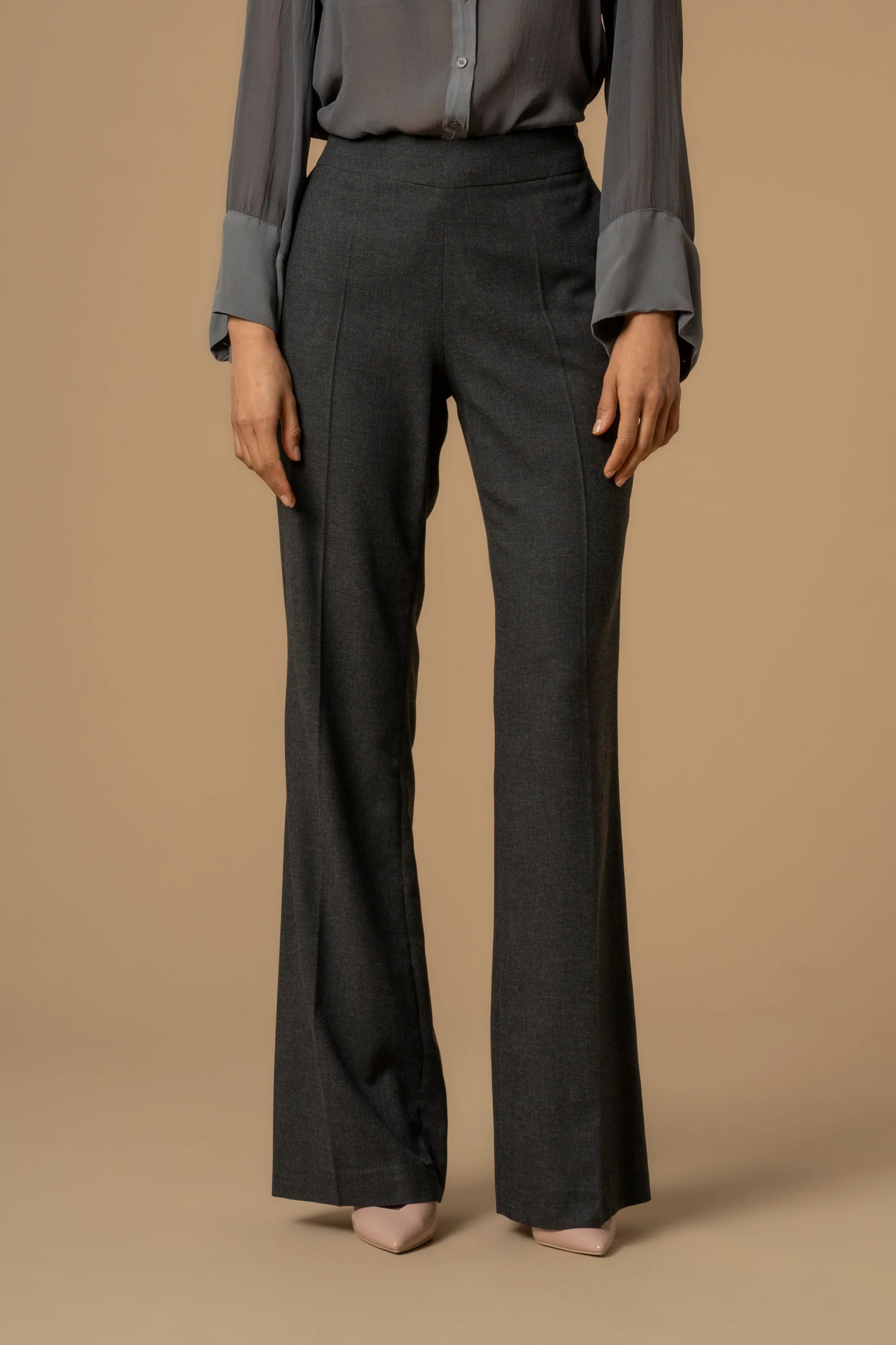 Pantaloni con dettaglio di cucitura a nervatura - Pantaloni Yoghi