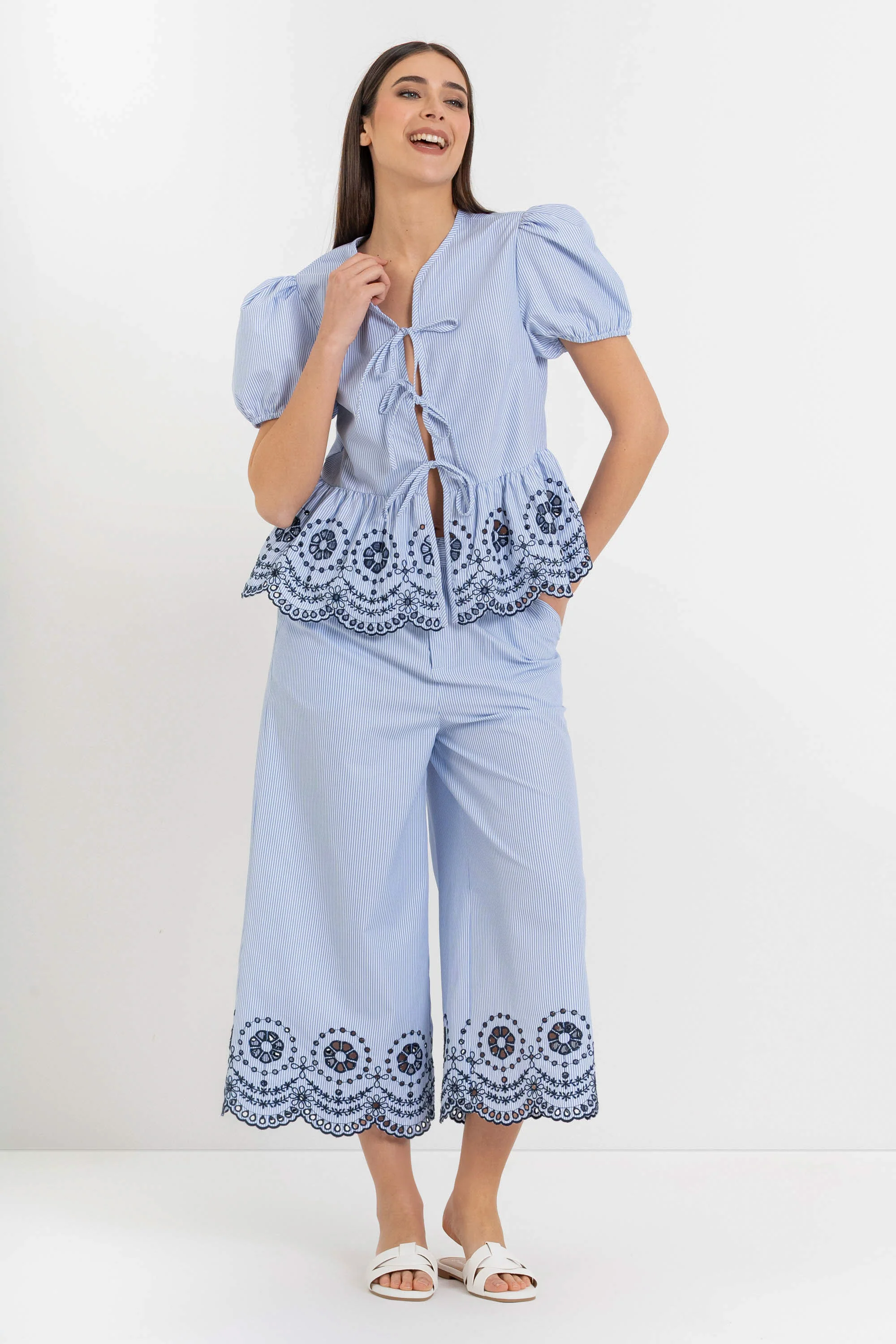 Pantaloni da donna a palazzo gessati con orlo ricamato - Pantalone Fashion MINZAJAX - Image 2