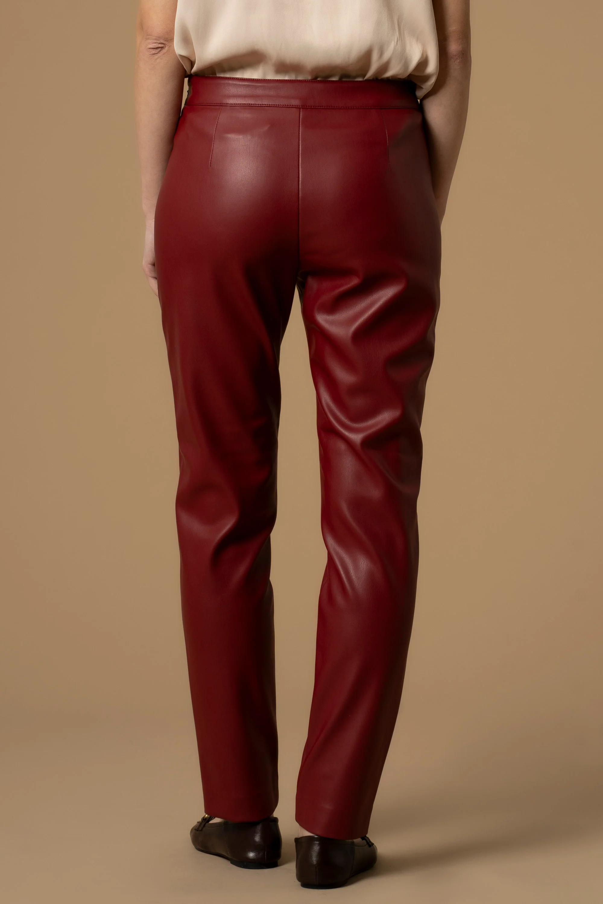 Pantaloni dritti in ecopelle - Pantaloni Maren - Image 4
