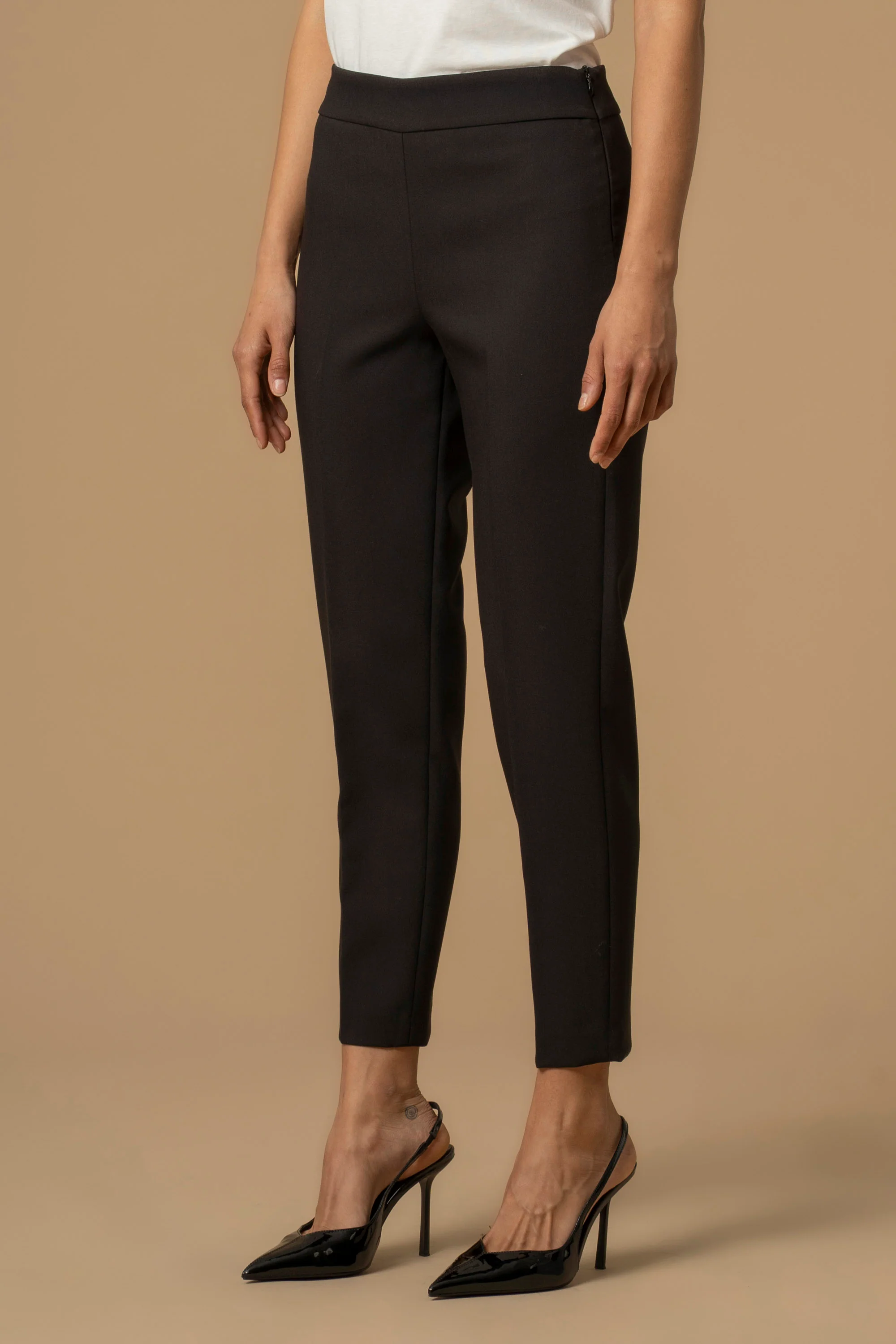 Pantaloni flare stile minimal - Pantaloni Amalio - Image 3