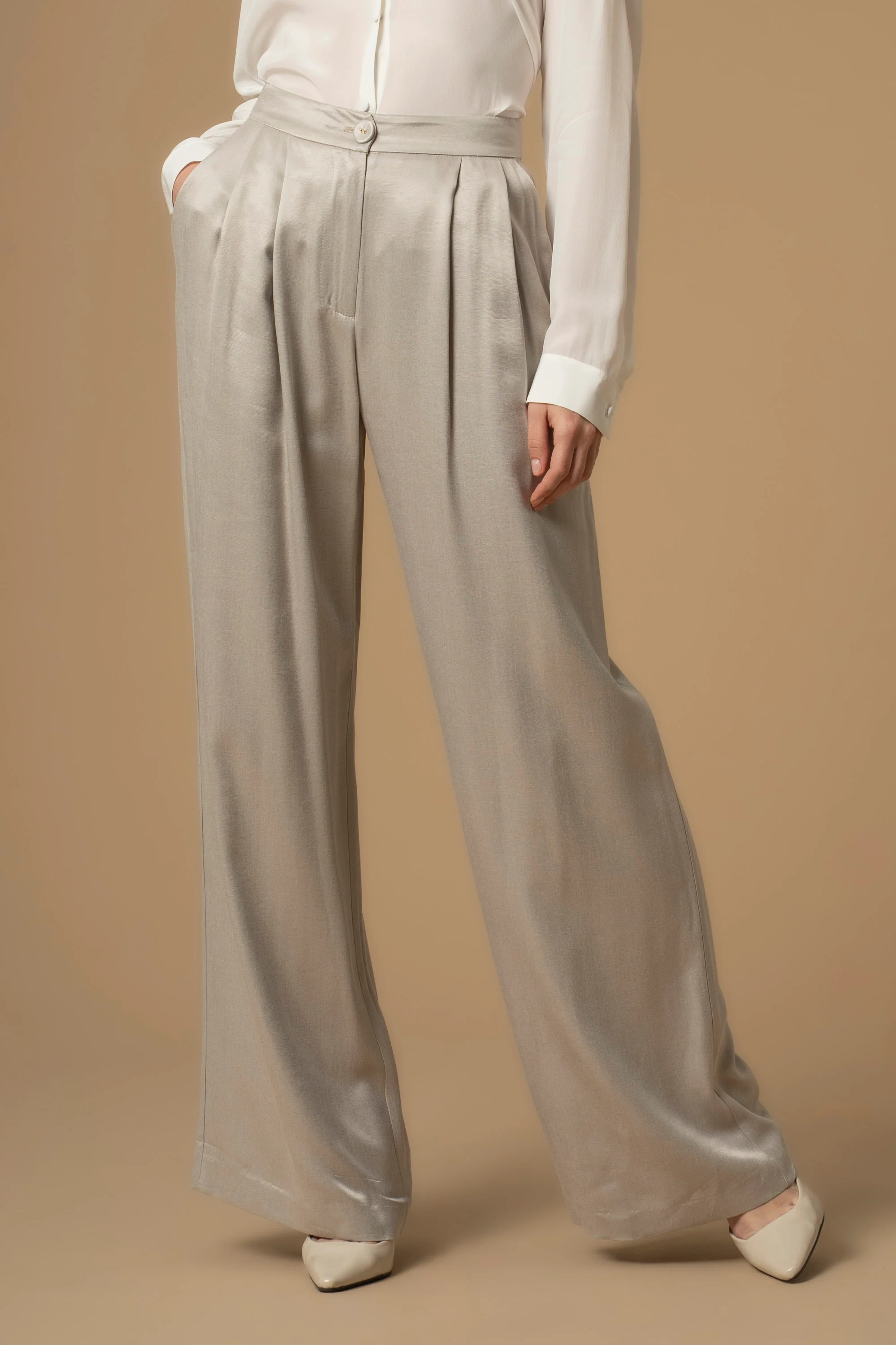 Pantaloni morbidi in tessuto effetto lucido - Pantaloni Dolina