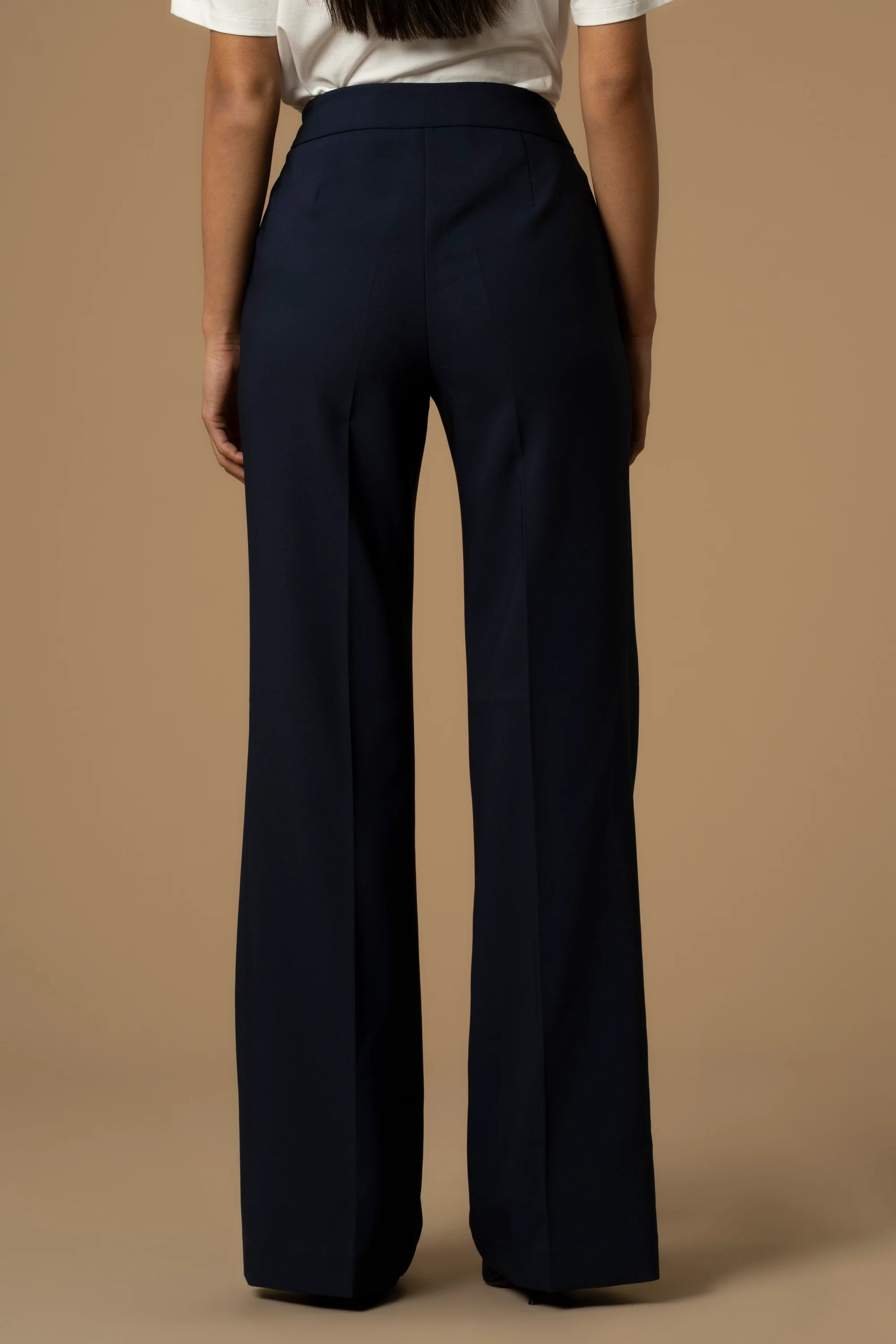 Pantaloni a palazzo stile minimal - Pantaloni Yoghi - Image 4