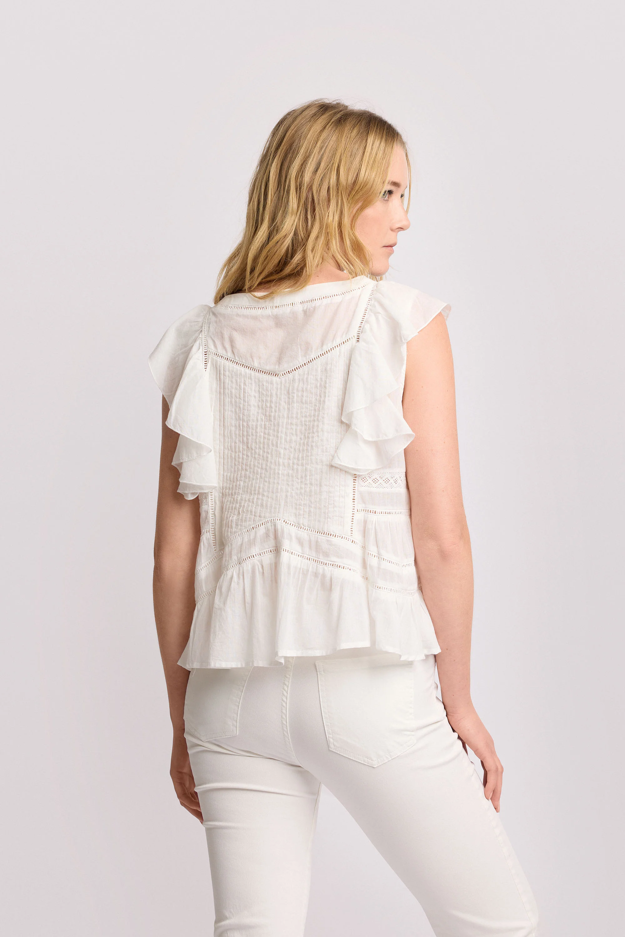 Top con balze e inserti in pizzo - BLUSA MAURY - Image 3