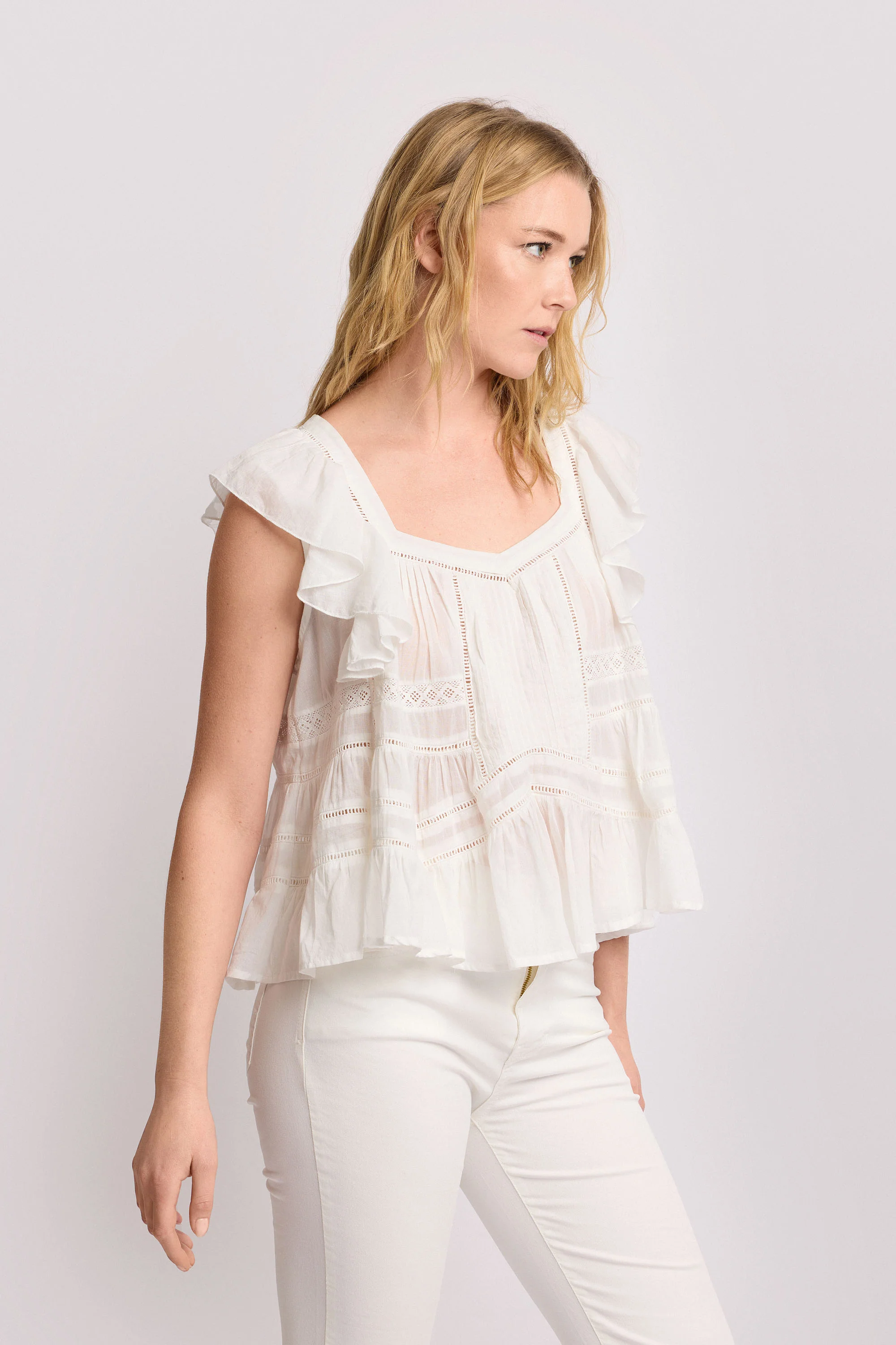 Top con balze e inserti in pizzo - BLUSA MAURY - Image 4