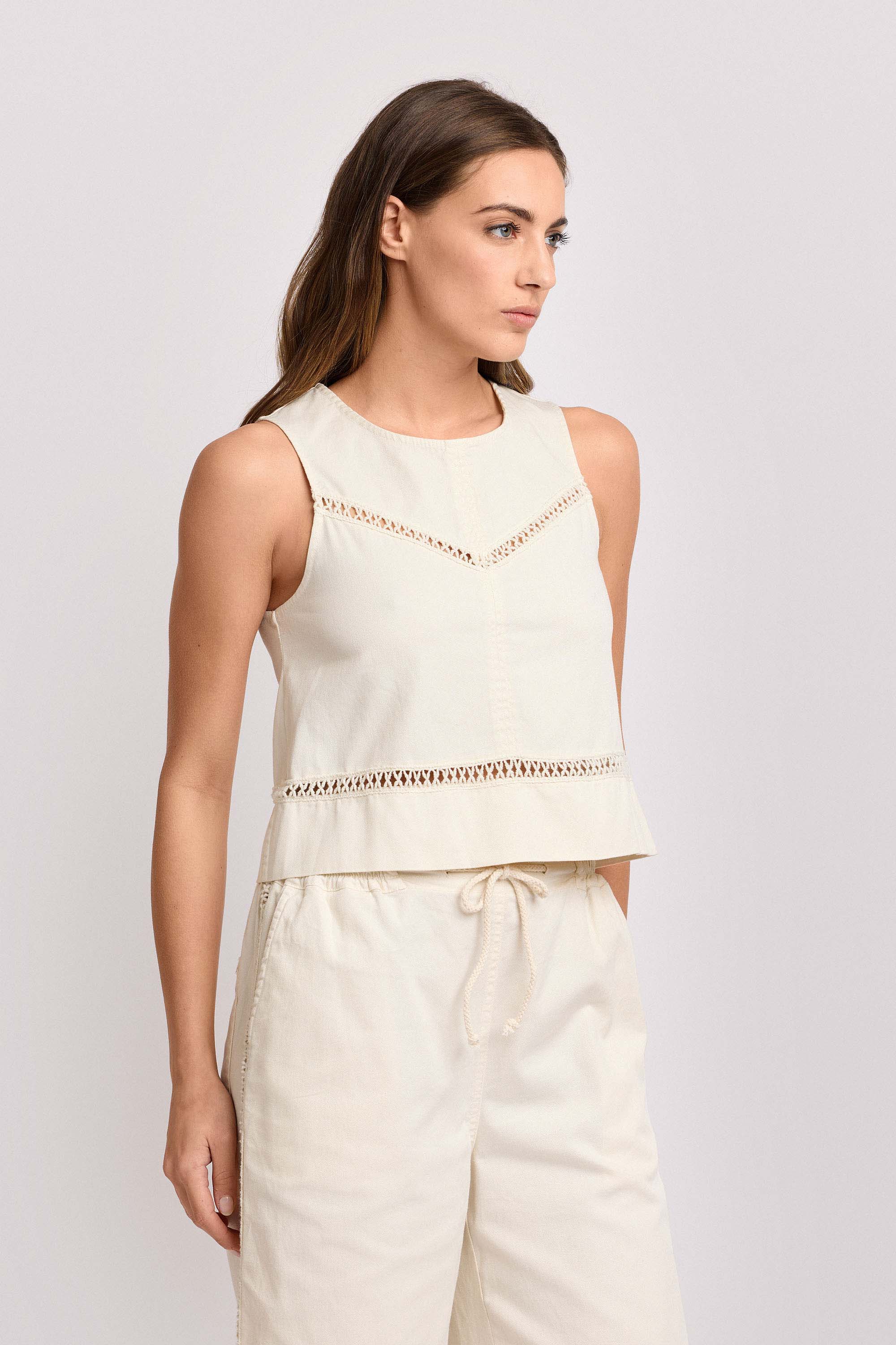 Top cropped con inserti traforati - Top MALBAN - Image 4