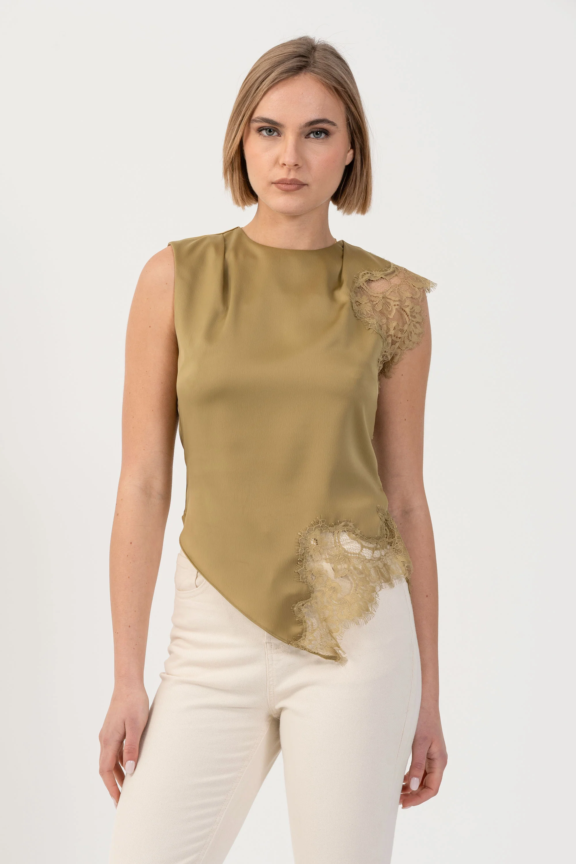 Top con dettagli in pizzo - TOP NIRANNX - Image 5