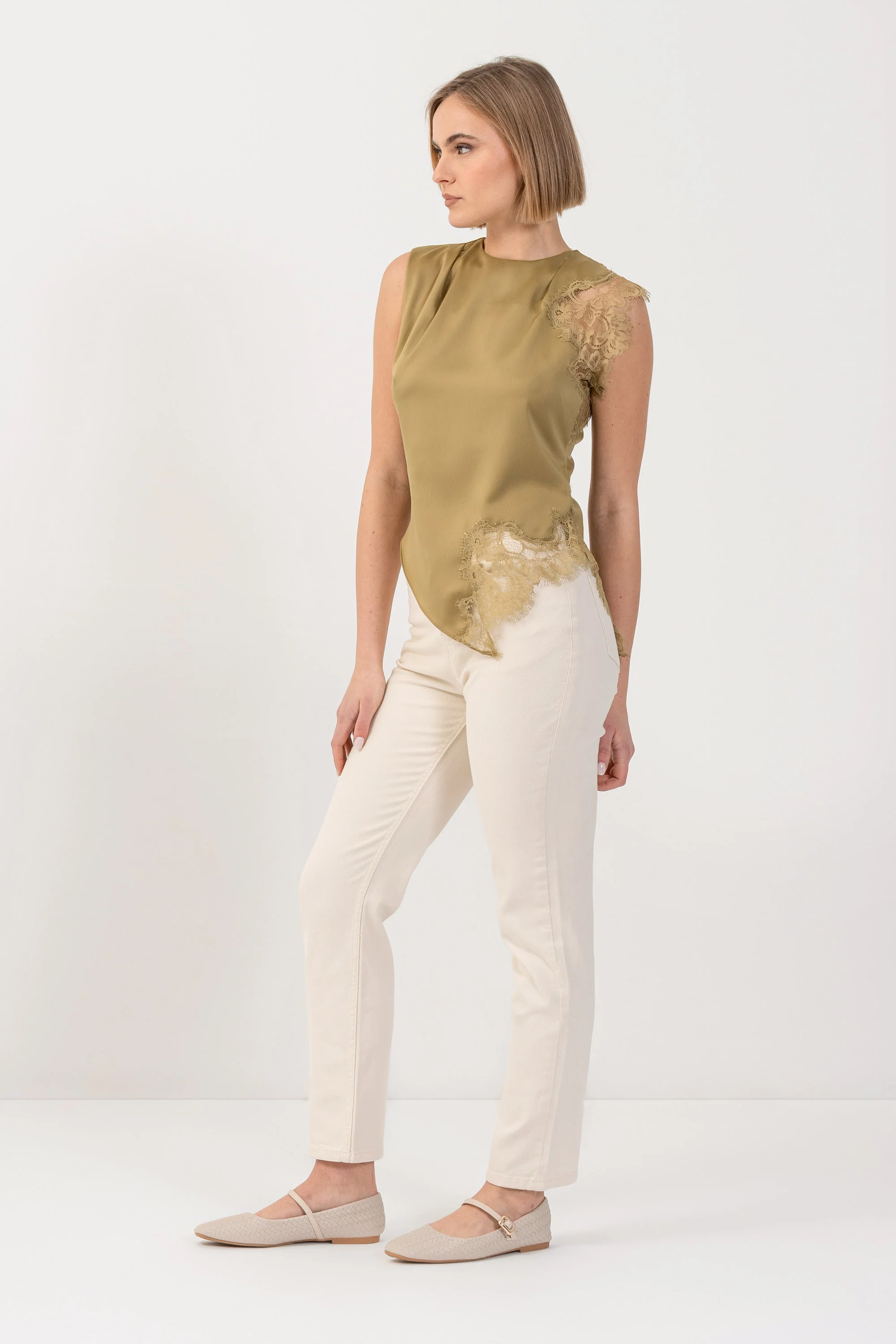Top con dettagli in pizzo - TOP NIRANNX - Image 6