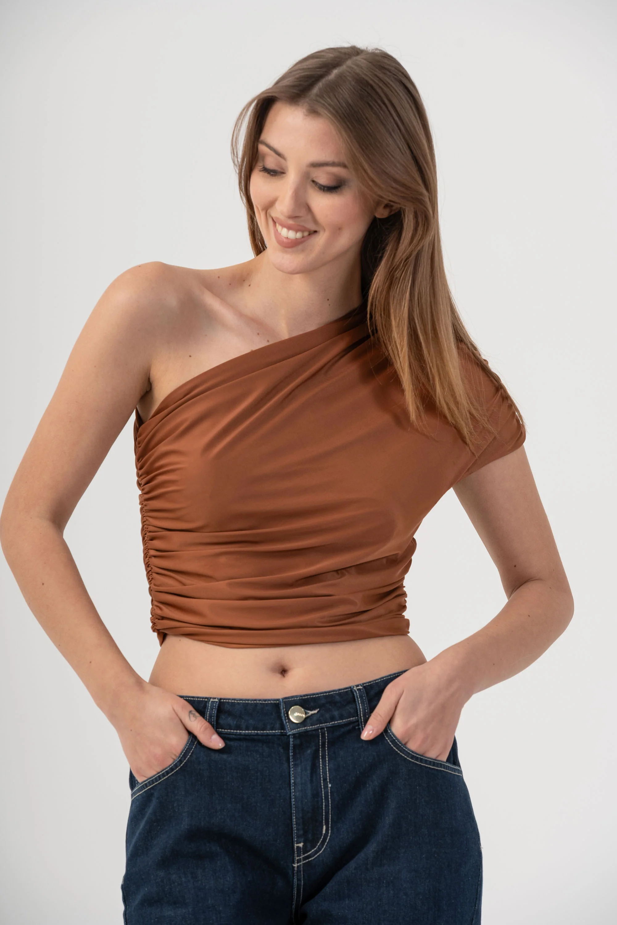 Top monospalla con drappeggi - T-SHIRT MONOSPALLA MARIX - Image 3