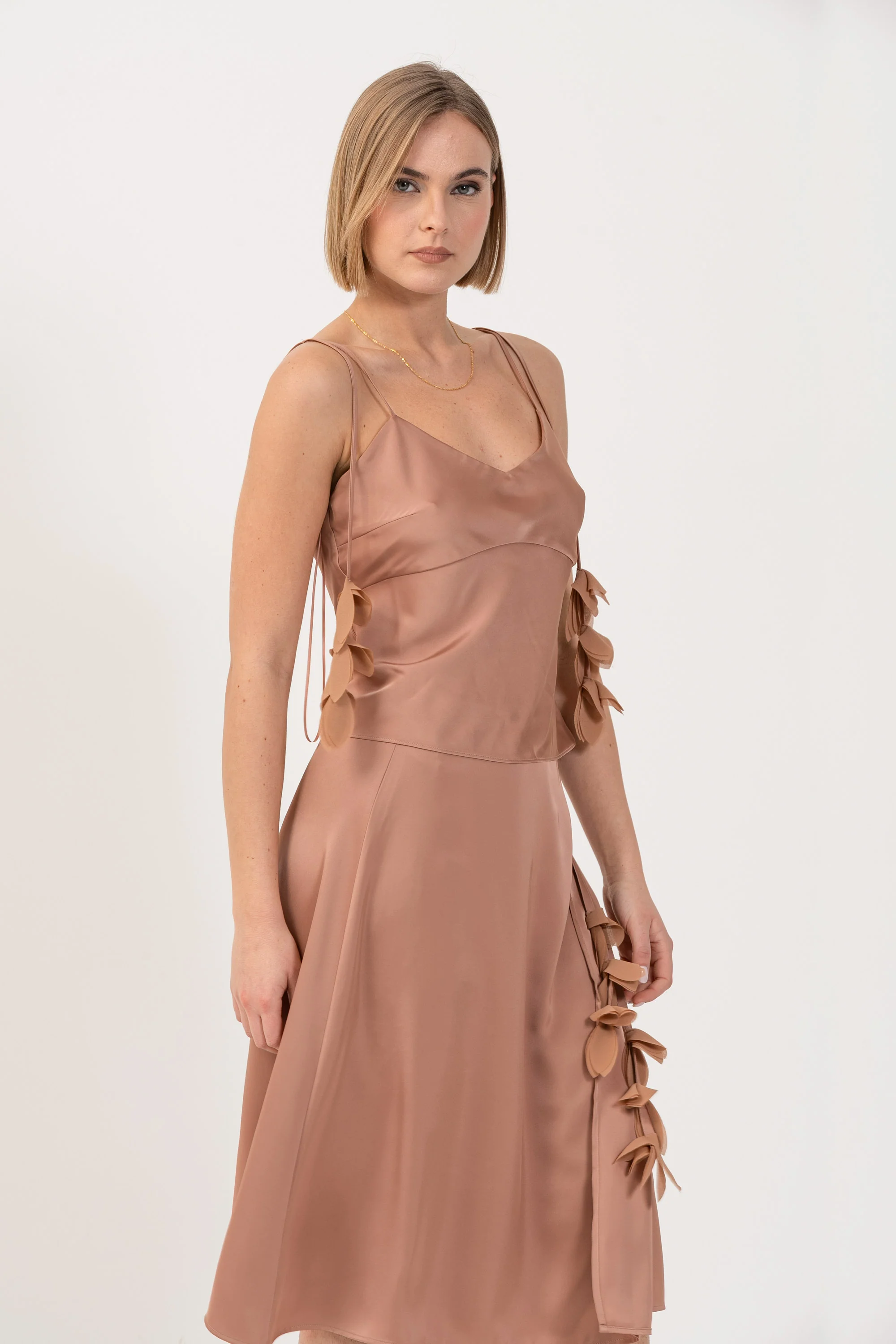 Top con spalline e dettagli floreali - TOP KUIRONX - Image 5